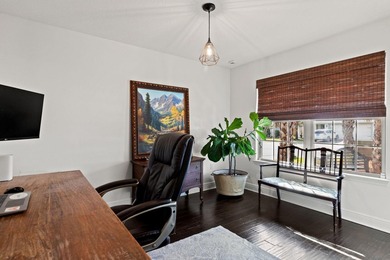 This delightful, move-in ready home welcomes you with a spacious - photo 7