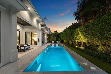 A single-story masterpiece unfolds in the prestigious Royal Palm - photo 49