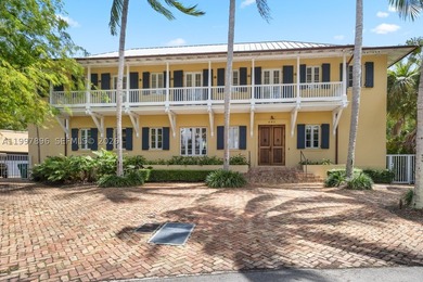 Timeless colonial-style residence, also known as Villa Rosa, set - photo 2
