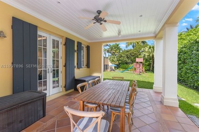 Timeless colonial-style residence, also known as Villa Rosa, set - photo 7
