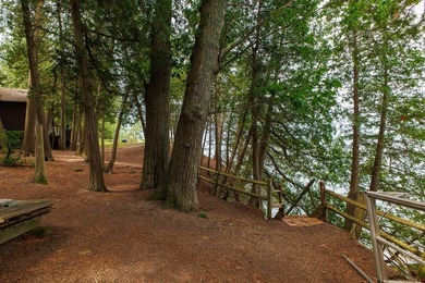 Welcome to Kibbe Point, one of the most distinctive lakefront - photo 7