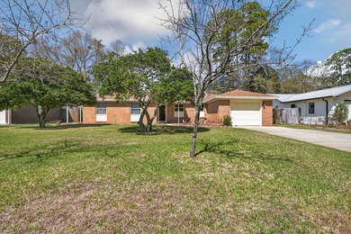 Tucked into the heart of Niceville, this updated 3-bed, 2-bath - photo 2