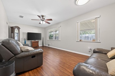 Tucked into the heart of Niceville, this updated 3-bed, 2-bath - photo 7