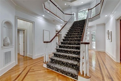 Welcome to unparalleled luxury in one of the areas most - photo 5