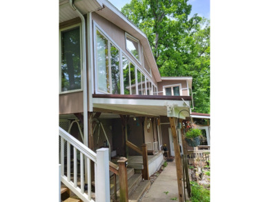 Lake Home For Sale in Jamestown, Kentucky