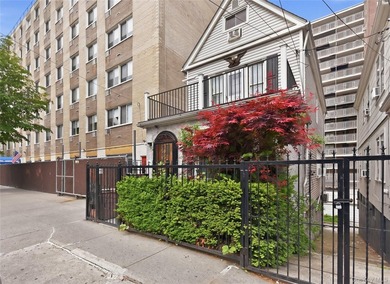 Beautifully maintained and updated single-family home nestled in - photo 1