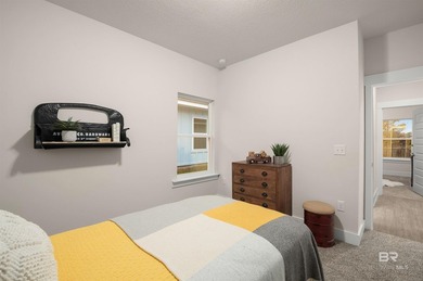 Welcome to the Paxton in the sought after golf course community - photo 2