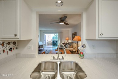 Remodeled top-floor 2 bed, 2 bath condo in the heart of Old Town