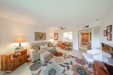 Remodeled top-floor 2 bed, 2 bath condo in the heart of Old Town