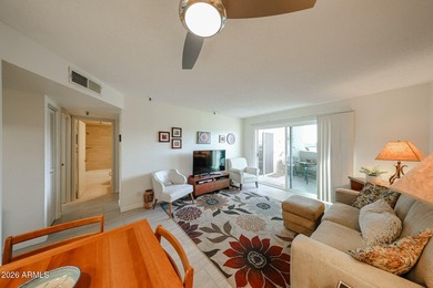 Remodeled top-floor 2 bed, 2 bath condo in the heart of Old Town