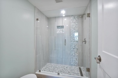 2 bedroom, 2 bathroom Lake Harbour Towers East, waterfront condo - photo 17