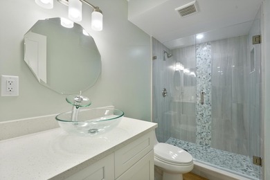 2 bedroom, 2 bathroom Lake Harbour Towers East, waterfront condo - photo 19