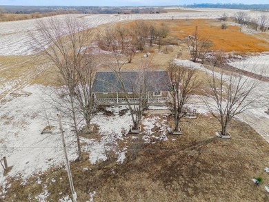 This beautiful 5-acre property offers space to unwind and enjoy - photo 4