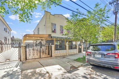 Welcome to 722 Elton Street, a beautifully maintained detached - photo 2