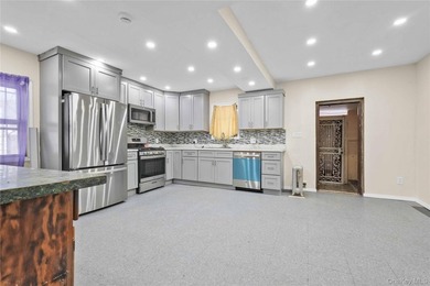 Welcome to 722 Elton Street, a beautifully maintained detached - photo 4