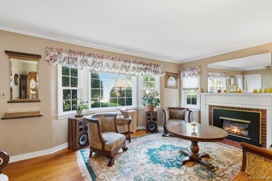 Don't Miss this charming, expanded Cape home featuring 5 - photo 6