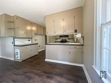 Great opportunity for investors, flippers, or buyers looking to - photo 10