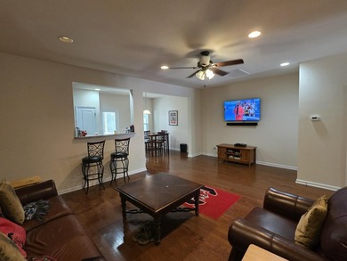 Priced to move and ready for new buyers!! This well maintained - photo 11