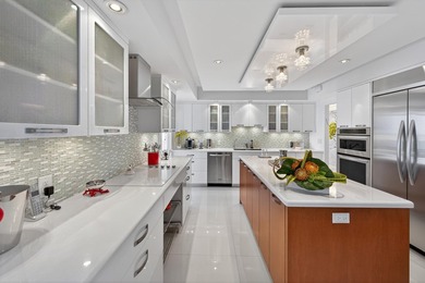 Live the ultimate beachfront lifestyle in Bal Harbour with fully - photo 15
