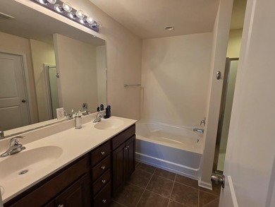 Priced to move and ready for new buyers!! This well maintained - photo 19
