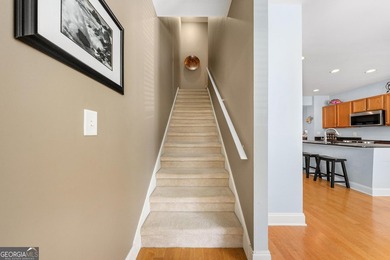 Experience easy lake living with this furnished three level - photo 19