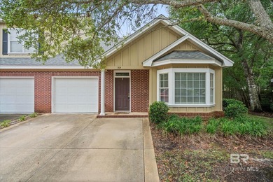 Well-maintained 2-bedroom, 2-bath end-unit condo located in The - photo 1