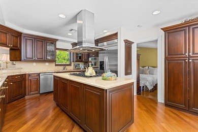 Introducing 359 Poinciana Drive! This stunning residence is - photo 21