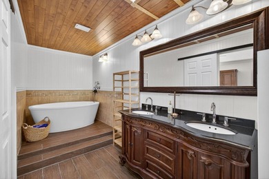 PRICED TO SELL!!! DON'T MISS THS OPPORTUNITY! This cozy, yet - photo 25