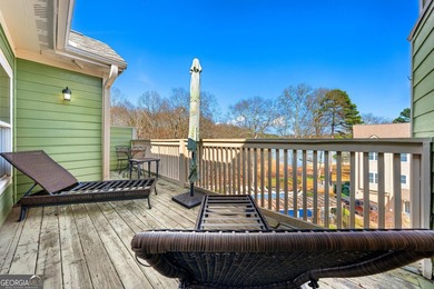 Experience easy lake living with this furnished three level - photo 26