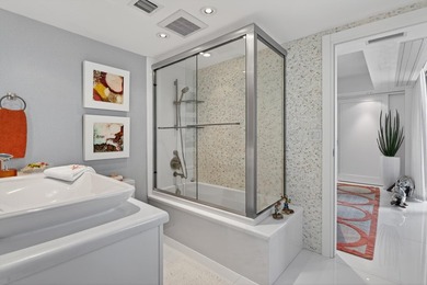 Live the ultimate beachfront lifestyle in Bal Harbour with fully - photo 33