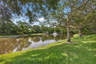 PRICED TO SELL!!! DON'T MISS THS OPPORTUNITY! This cozy, yet - photo 36