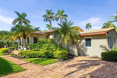Introducing 359 Poinciana Drive! This stunning residence is - photo 36