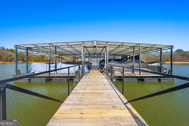 Experience easy lake living with this furnished three level - photo 39