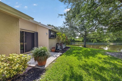 PRICED TO SELL!!! DON'T MISS THS OPPORTUNITY! This cozy, yet - photo 39