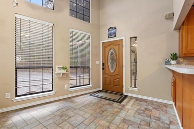 Escape to your own Lake Texoma paradise!
Nestled in a beautiful