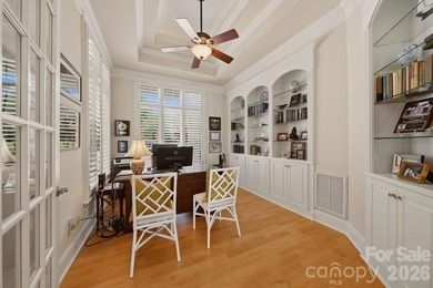 With breathtaking sunset views from nearly every room, this - photo 5