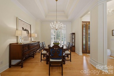 With breathtaking sunset views from nearly every room, this - photo 6