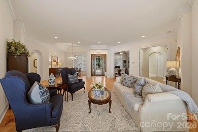 With breathtaking sunset views from nearly every room, this - photo 8