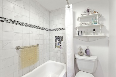 Spacious 3-bedroom, 3-bath residence in Ashley House, ideal for