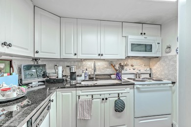 Spacious 3-bedroom, 3-bath residence in Ashley House, ideal for