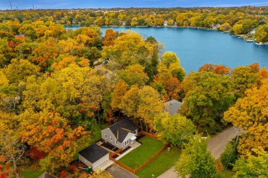 Forest Lake Home Sale Pending in Lake Zurich Illinois