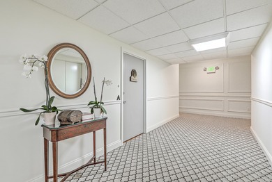 Spacious 3-bedroom, 3-bath residence in Ashley House, ideal for