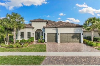 Lake Home For Sale in Fort Myers, Florida