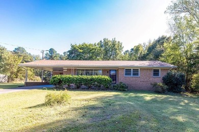 (private lake, pond, coastal) Home For Sale in High Point North Carolina