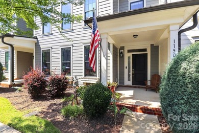 Welcome home to 115 Mint Ave., Unit D! A beautiful - photo 2