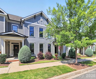 Welcome home to 115 Mint Ave., Unit D! A beautiful - photo 3