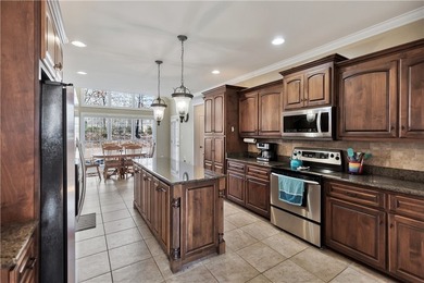BRAND NEW ROOF!! HOME IS PRICED $40,000.00 BELOW APPRAISAL and a - photo 7