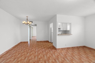 Live your Luxury in Sunny South Florida with this Rarely - photo 16