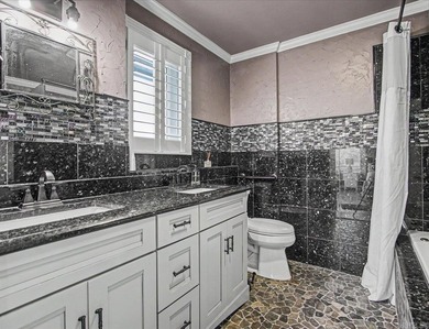 Experience Lake Hamilton living in highly desirable Moonlight - photo 17