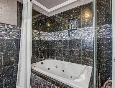 Experience Lake Hamilton living in highly desirable Moonlight - photo 18
